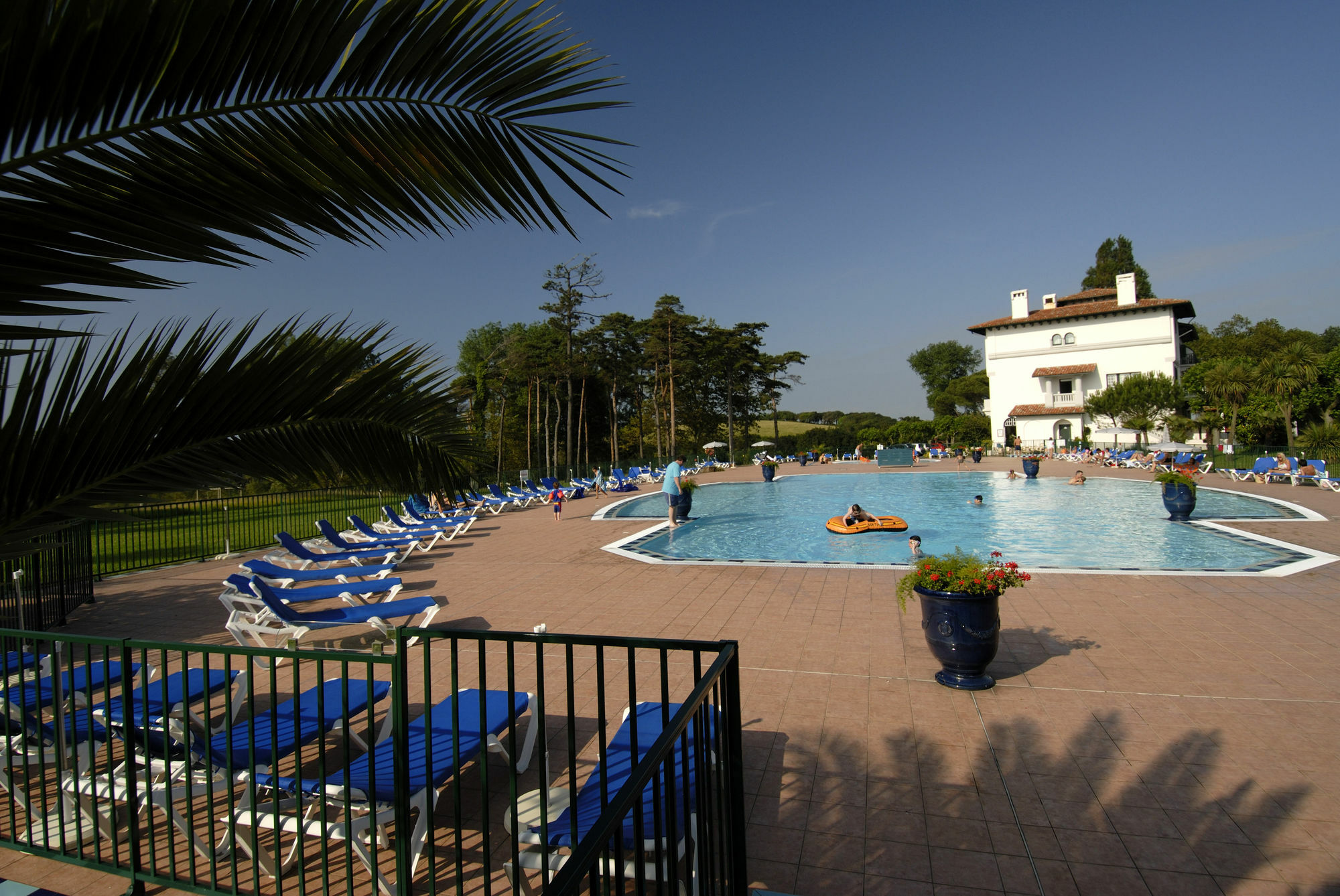 Residence Pierre & Vacances Le Domaine De Bordaberry Urrugne Exteriör bild